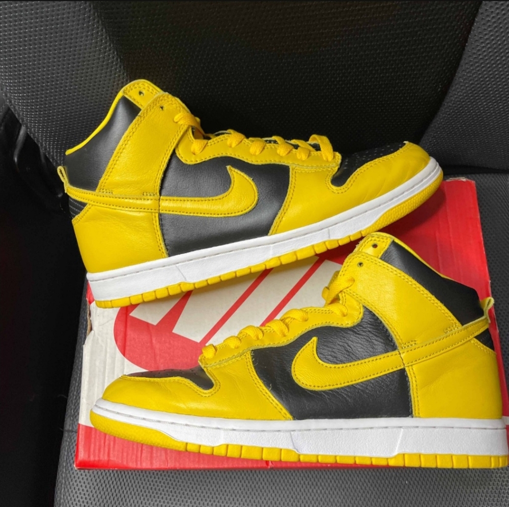 Nike Dunk High Iowa CZ8149-002 Men's Size 9